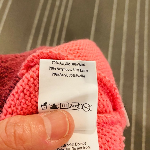 Outdoor Research Beanie - Wool Blend - New with Tags - Picture 3 of 3